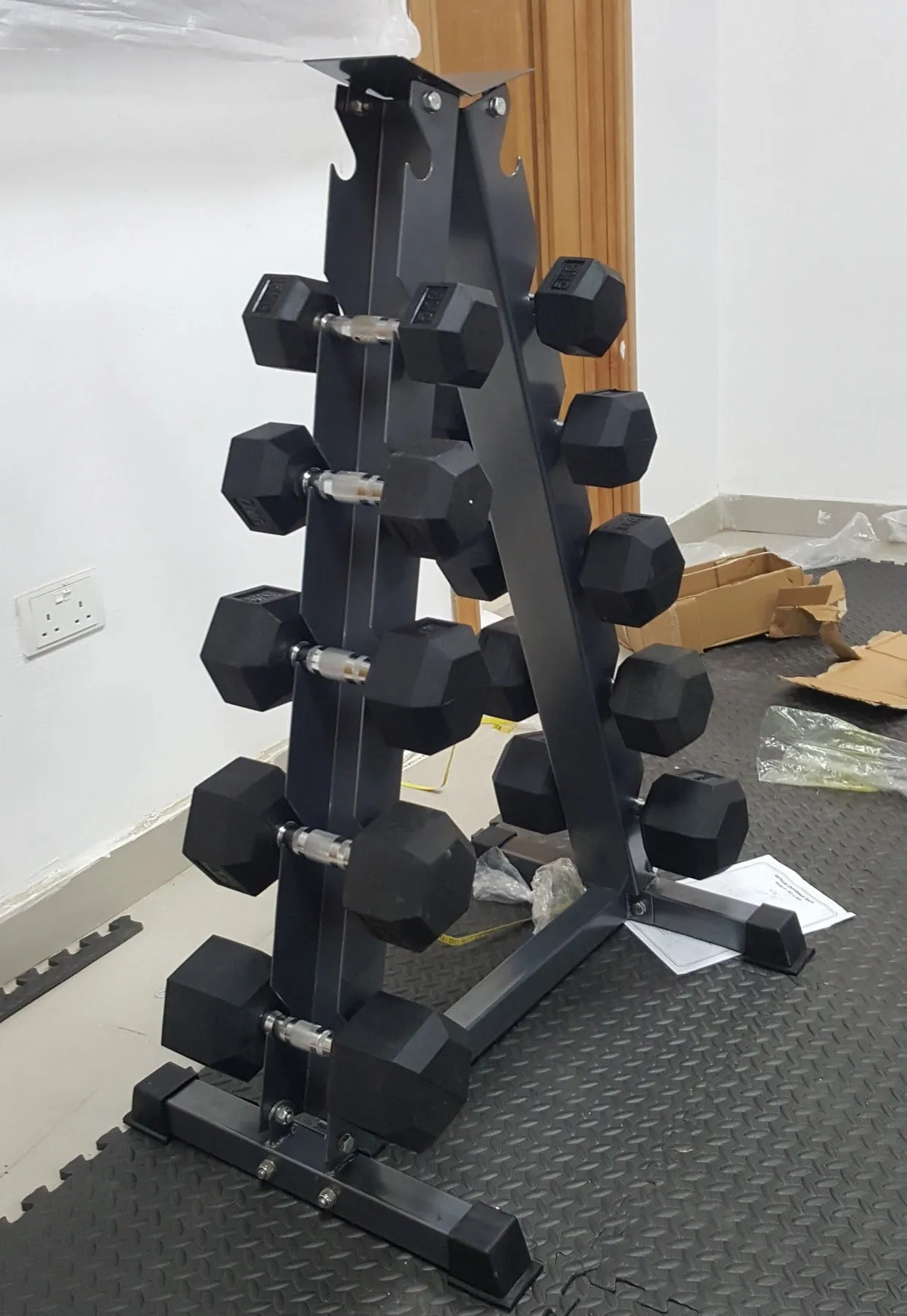 Dumbbell Rack (Triangular)