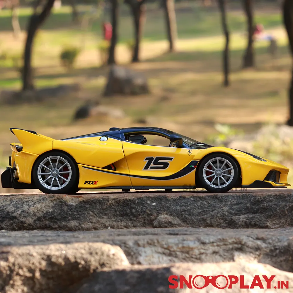 Ferrari FXX K Diecast Car Scale Model (1:24 Scale)