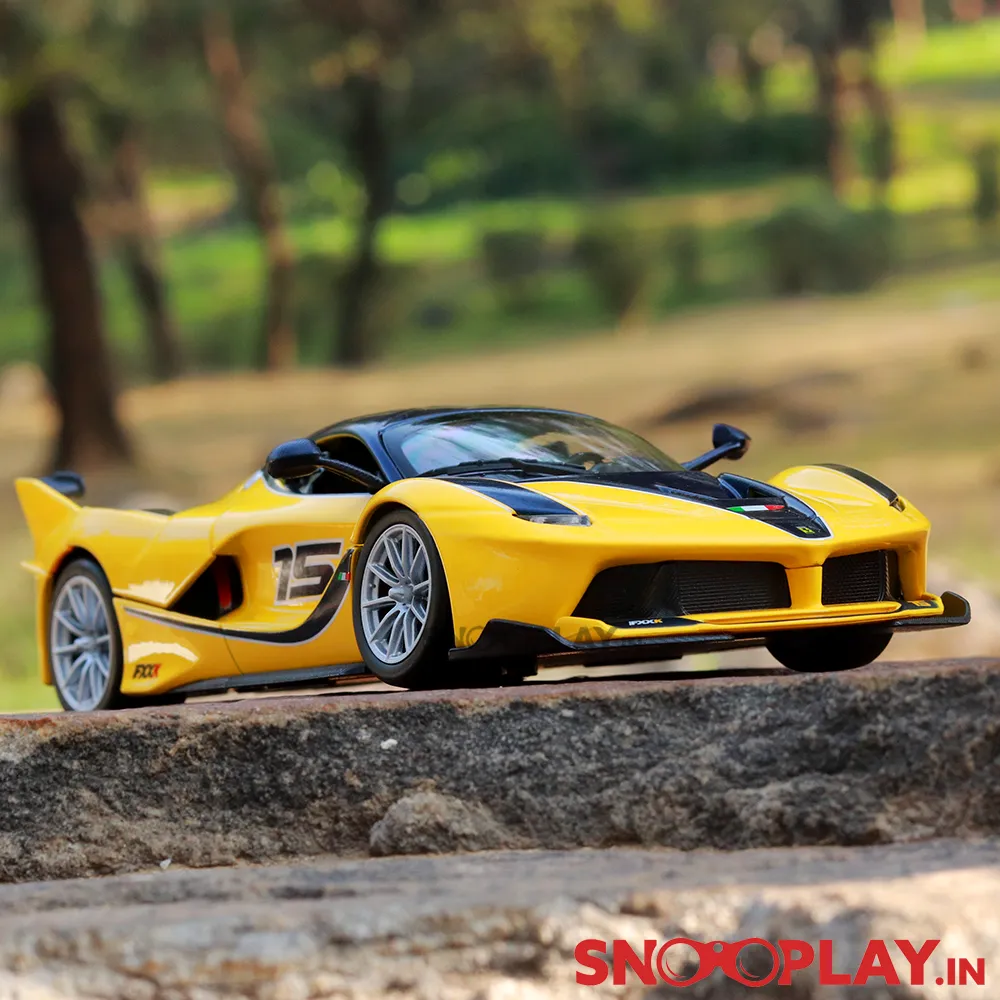 Ferrari FXX K Diecast Car Scale Model (1:24 Scale)