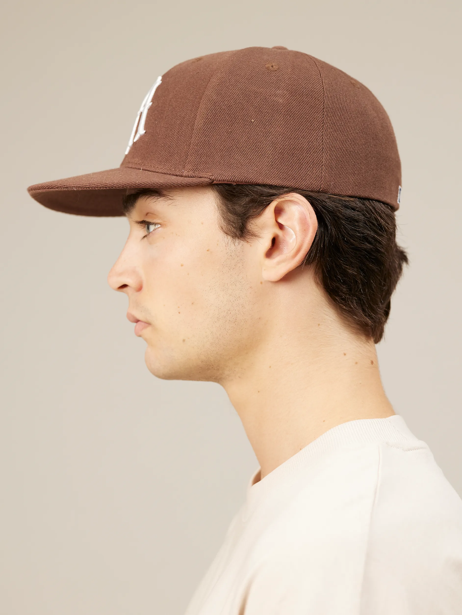 SNAPBACK BROWN "M"